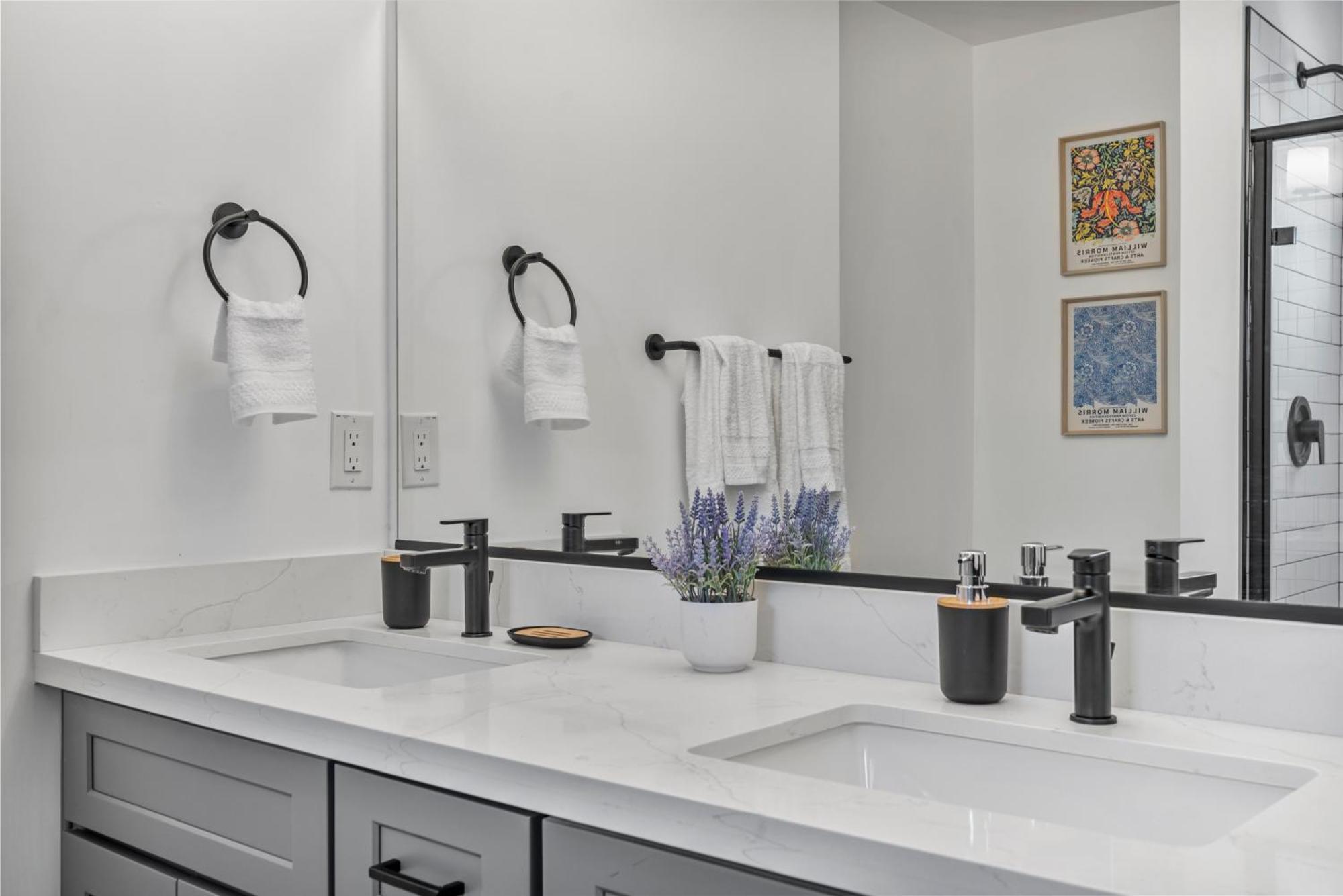 Stylish By Zenia - & Cozy Escape Holiday home *